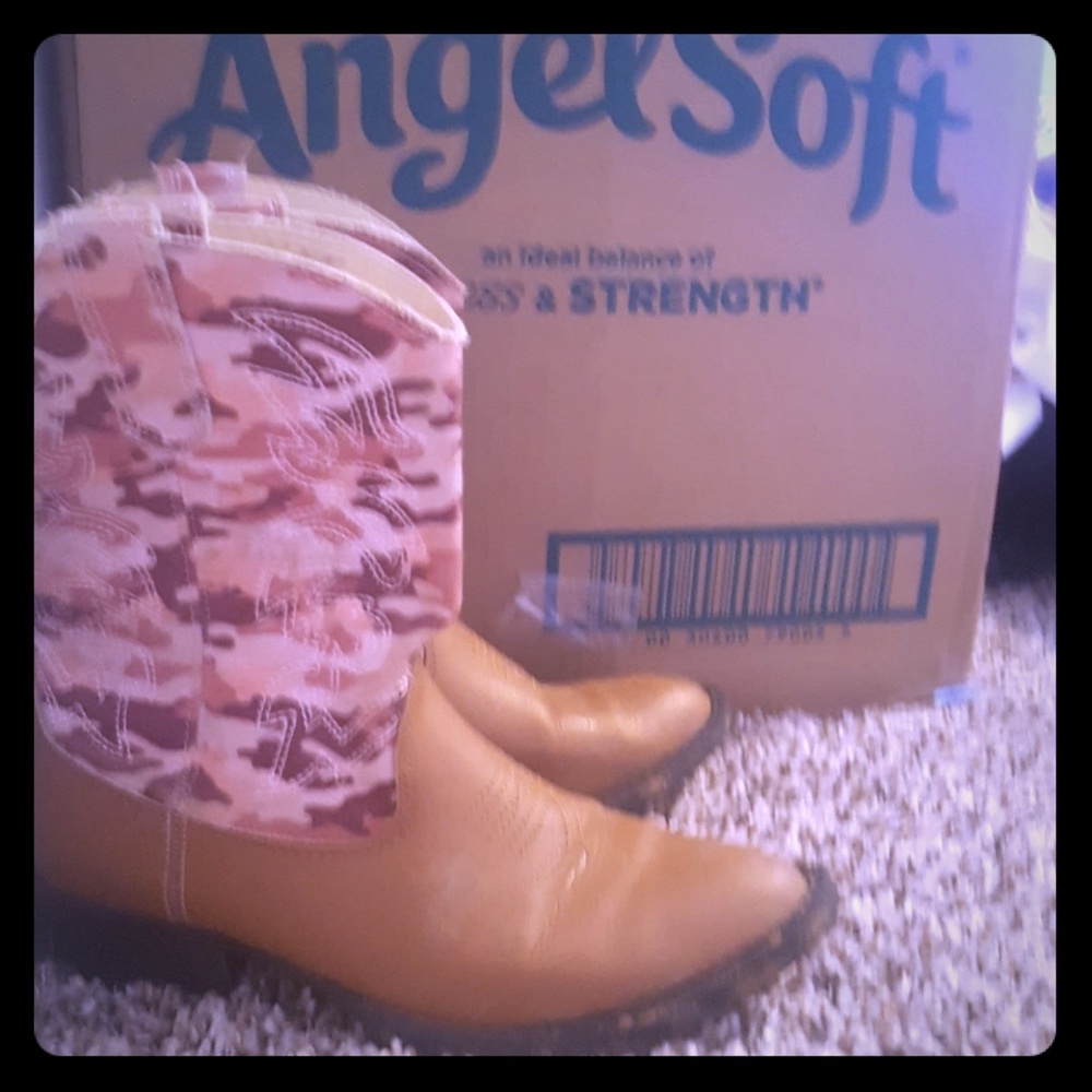 Kids boots